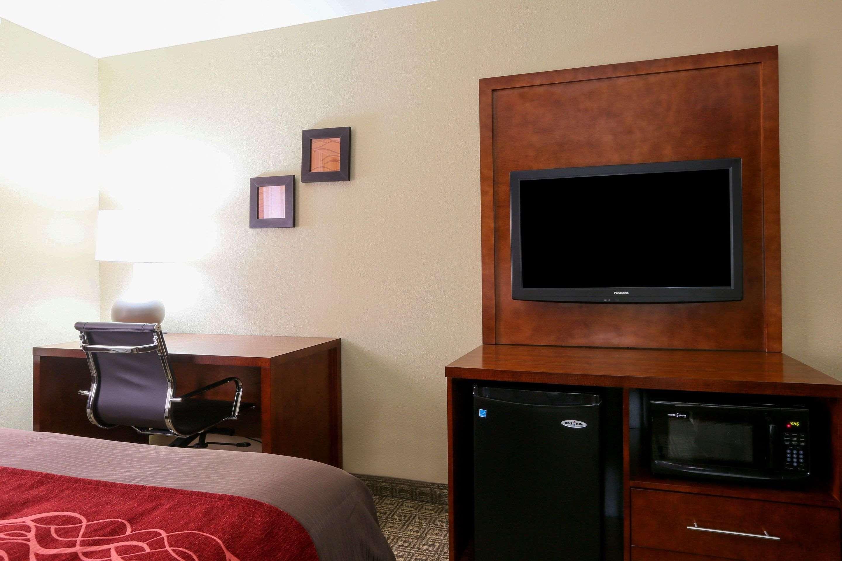 Comfort Inn & Suites Leeds I-20 Экстерьер фото
