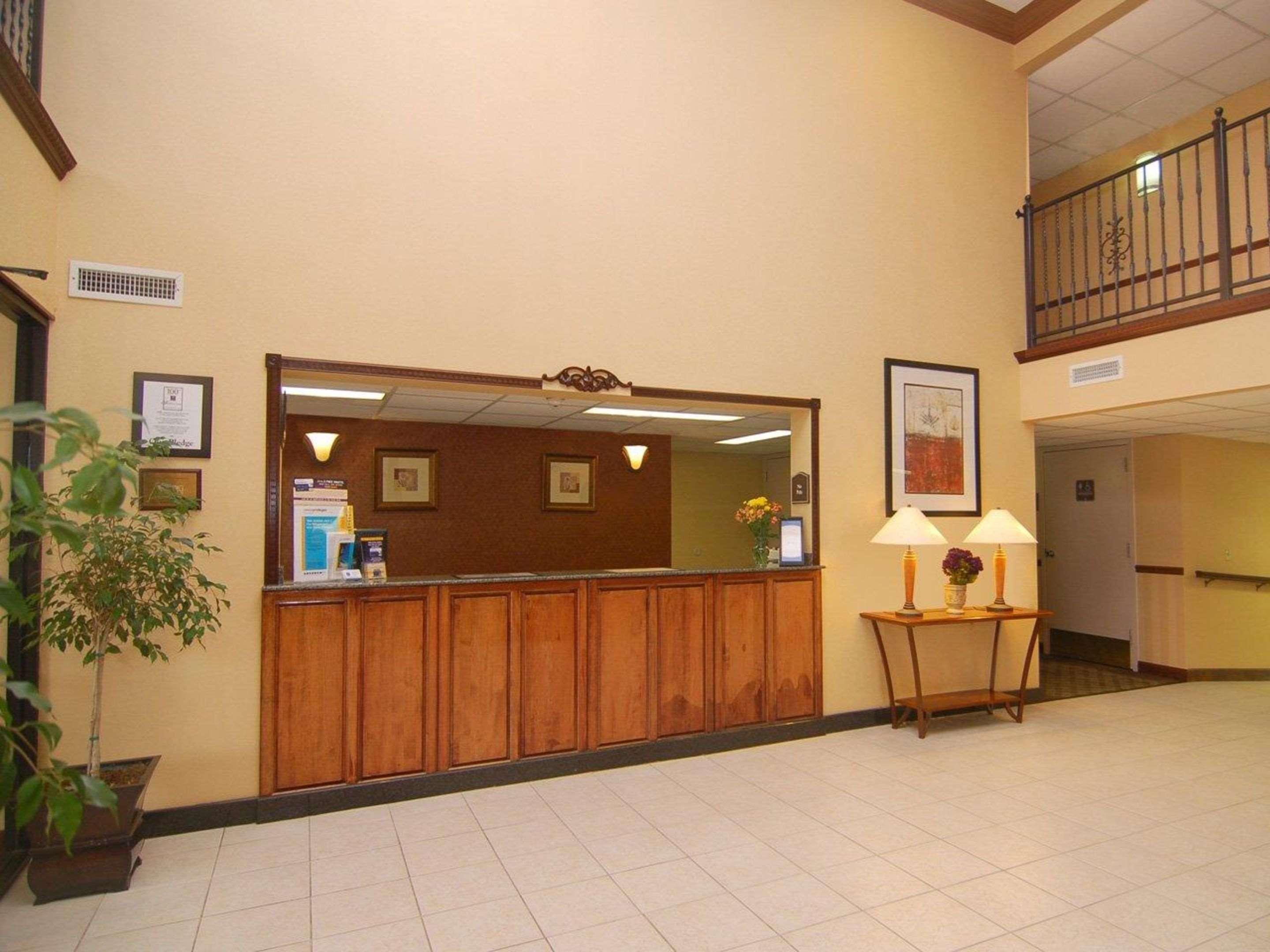 Comfort Inn & Suites Leeds I-20 Экстерьер фото
